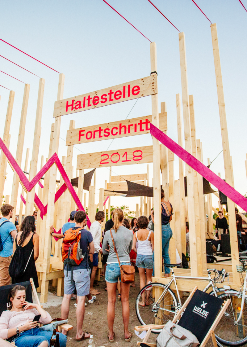 Haltestelle Fortschritt